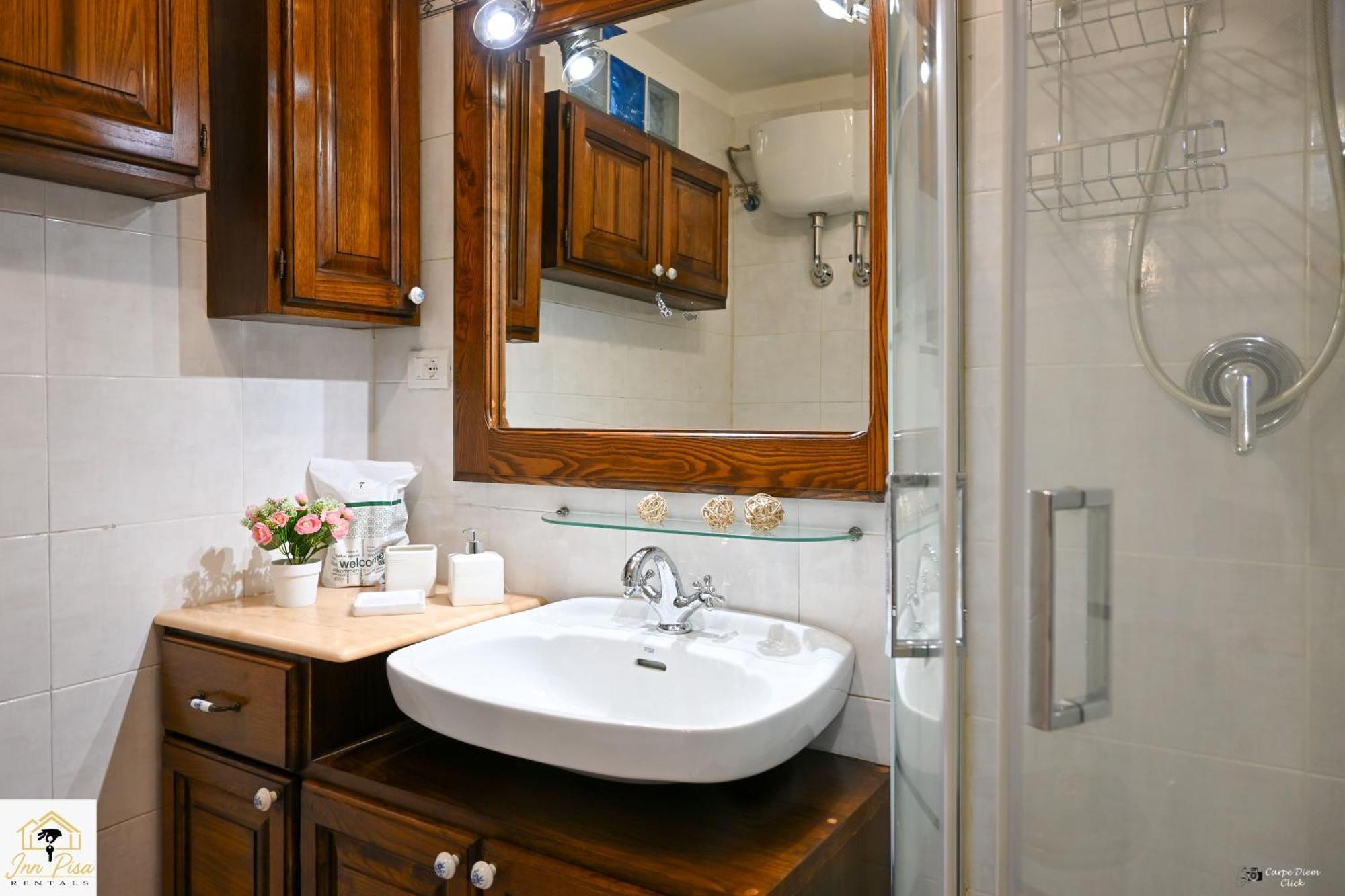 - Eden Garden Flat Pisa